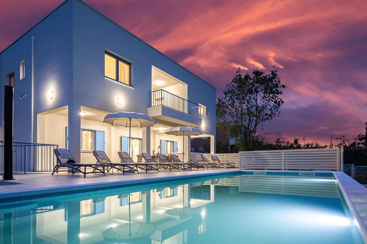 Luxury Apartment Diana Kaštel Stari Chorvatsko