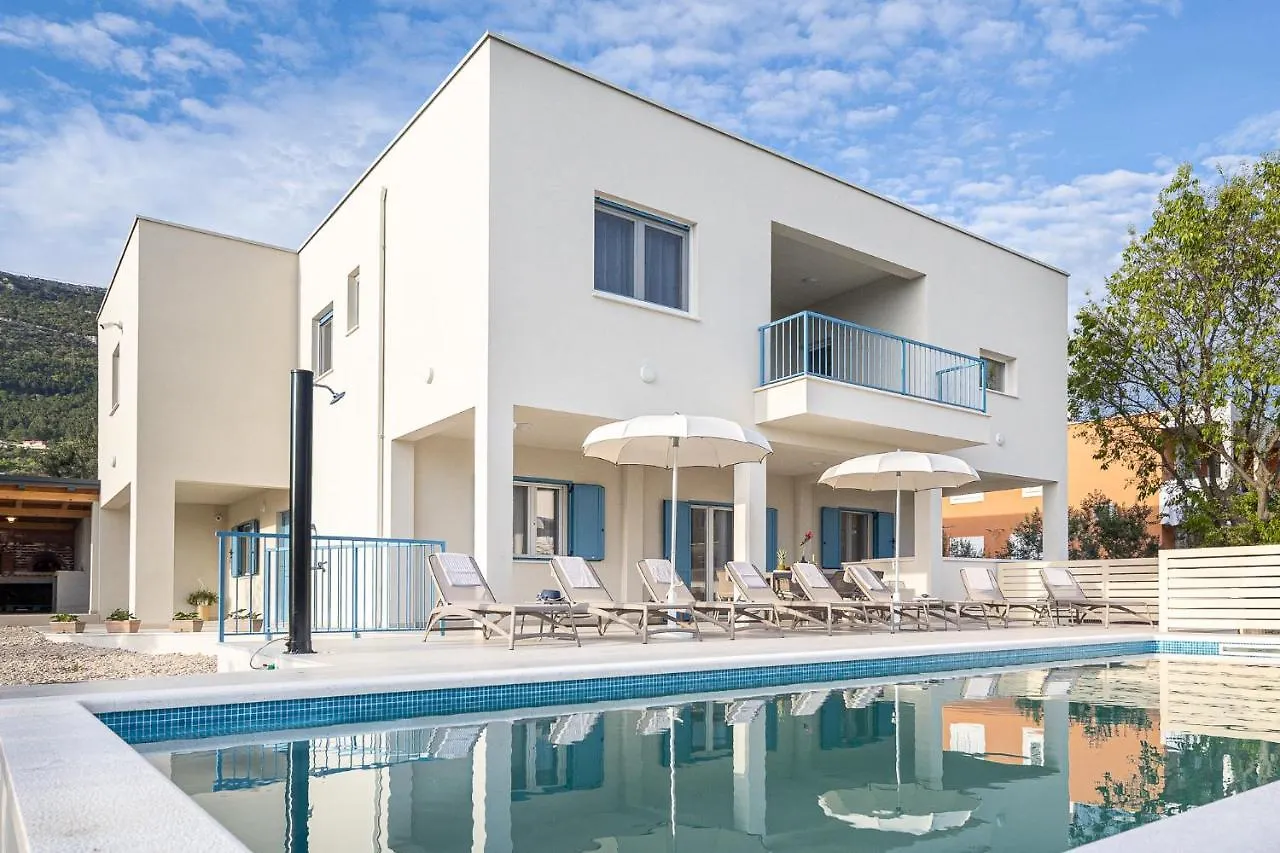 Luxury Apartment Diana Kaštel Stari