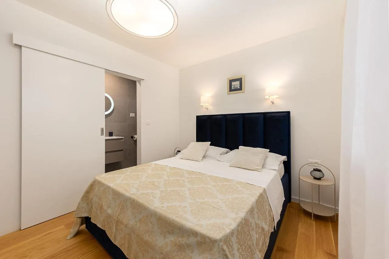 Luxury Apartment Diana Kaštel Stari
